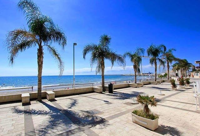 Faro Marina di Ragusa